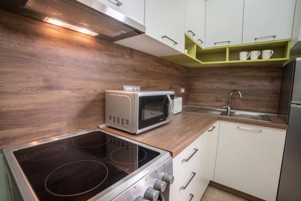 3 Bdr For 6 Center Close To National Museum Apartment