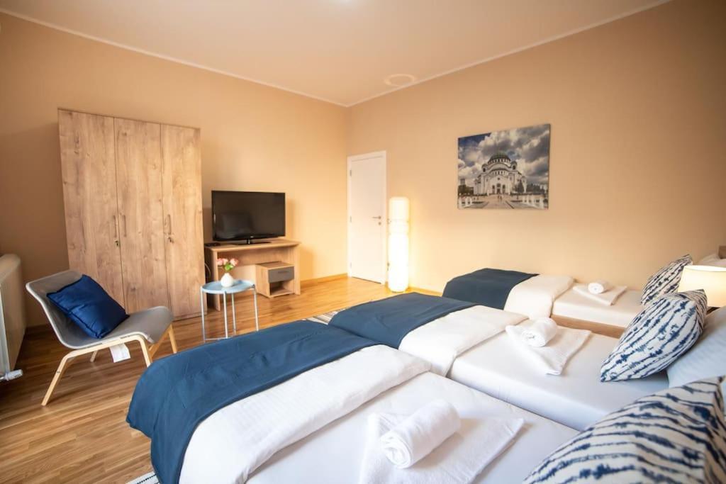 3 Bdr For 6 Center Close To National Museum Apartment *